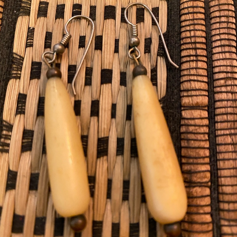 Cream stone dangle earrings
